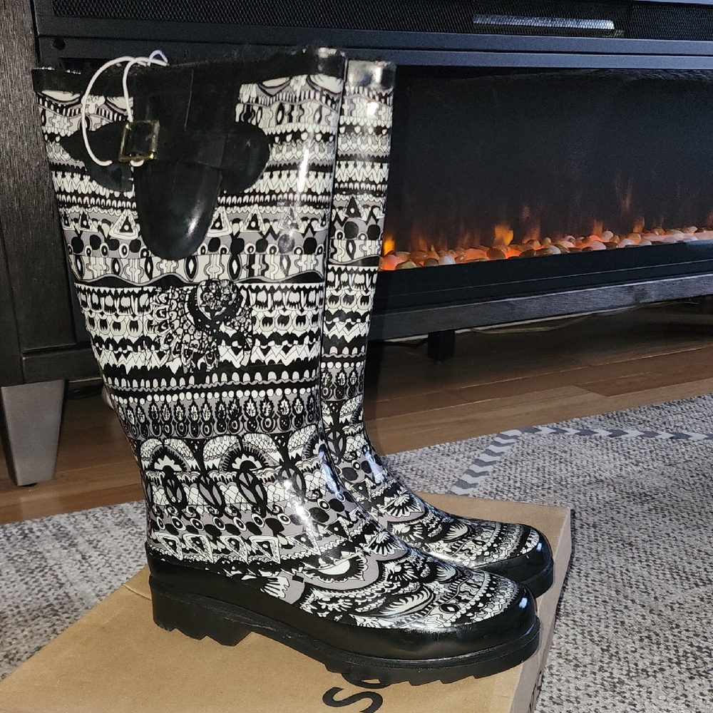 Sakroots Black and White Patterned Rain Boots